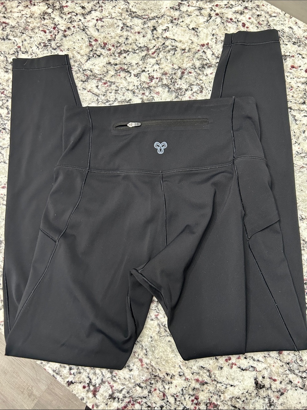 Aritzia tnaction Black yoga hiking runnninh race Leggings with pockets s EUC